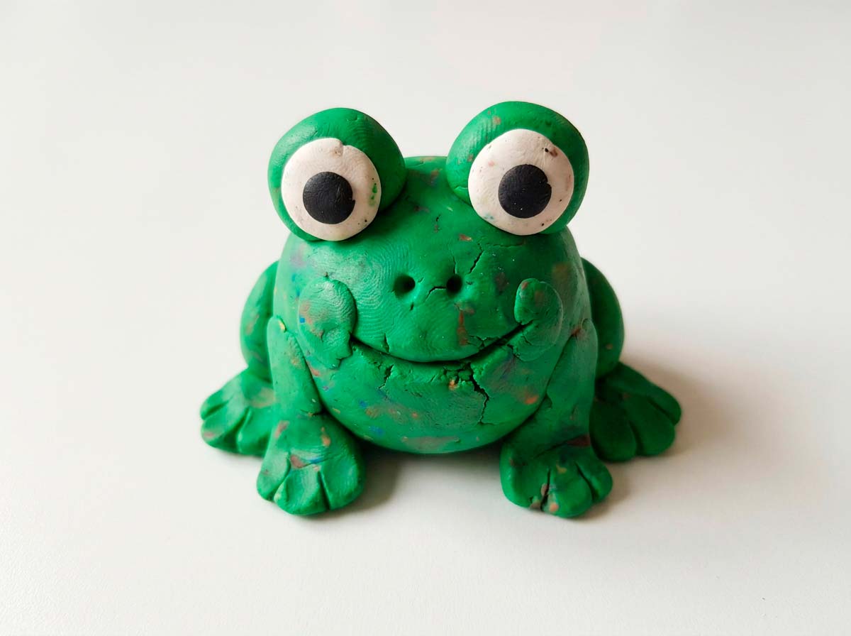 🐸 La ranita hecho con Plastilina Makyco